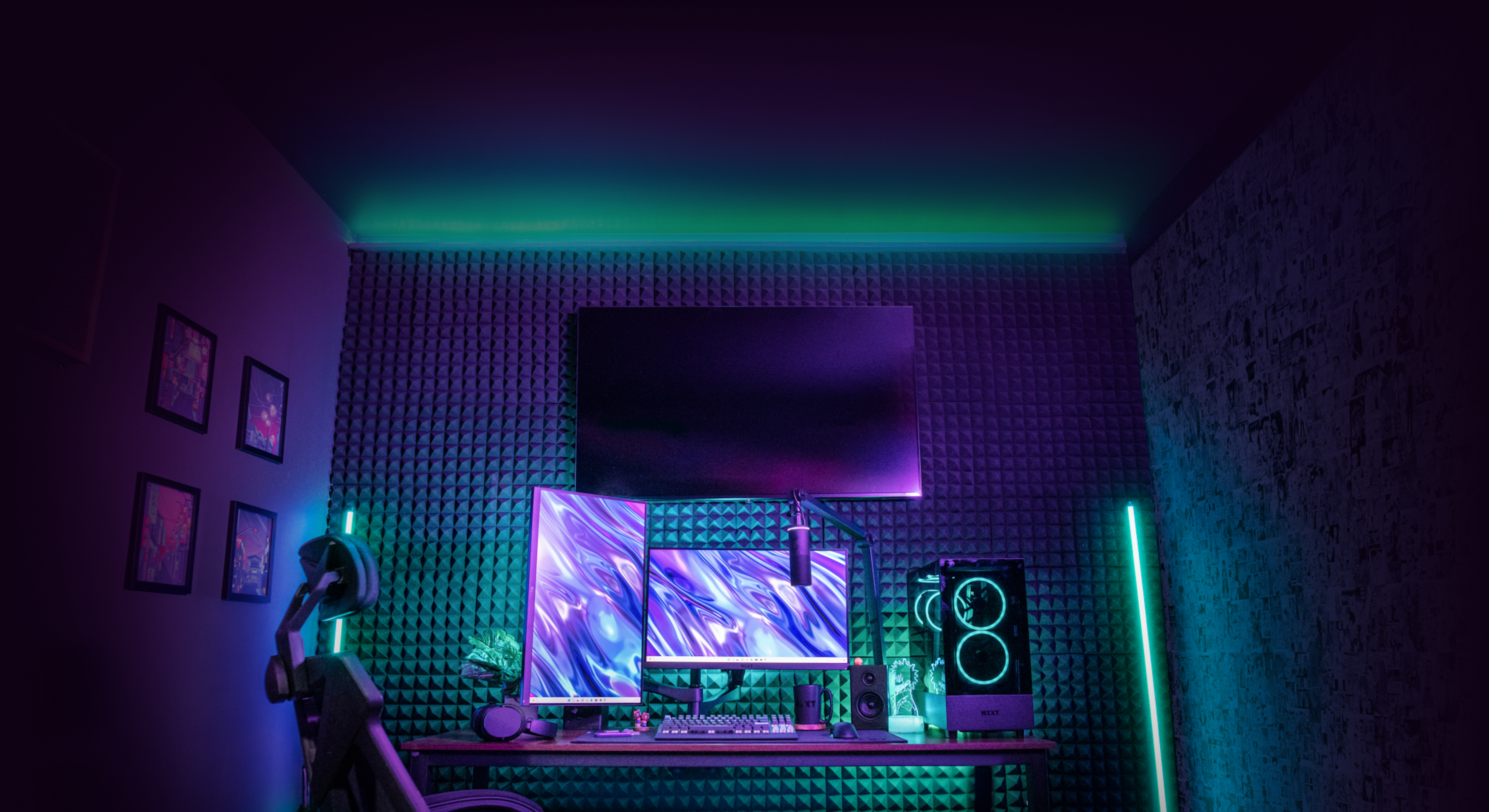 PC Desk Setup